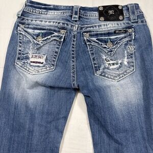 JEANS SIGNATURE CROPPED Miss Me Womens 30 Regular Fit  FACTORY  Distressed